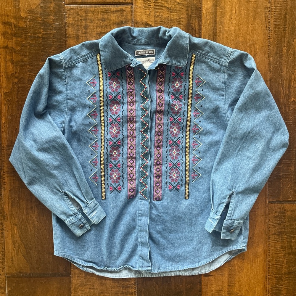 Vintage 90’s Y2K Sigrid Olsen Sport cotton denim button up shirt w embroidery